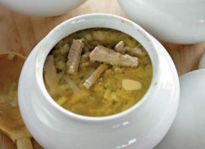 Горшочек супа из индейки с перловой крупой